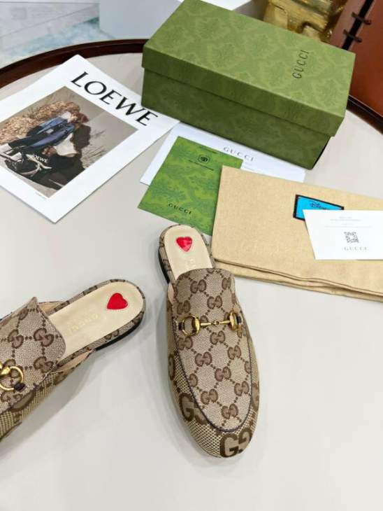 Picture of Gucci Slippers _SKUGuccisz34-4239-46mnf02012305